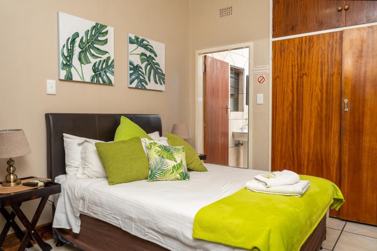 Riverbank Lodge Upington Εξωτερικό φωτογραφία