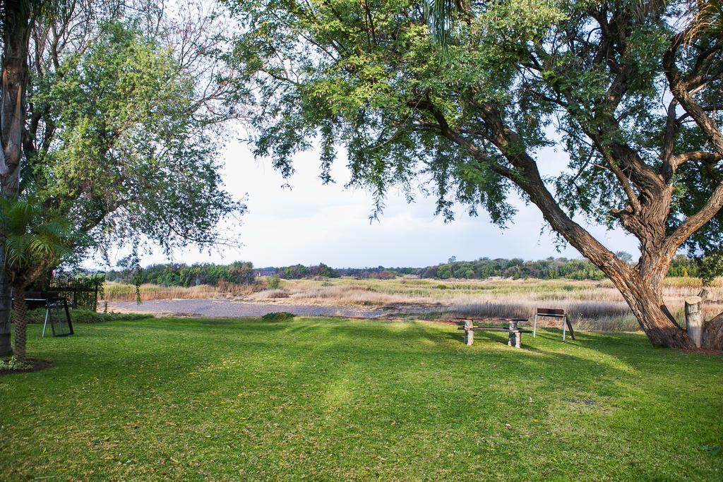 Riverbank Lodge Upington Εξωτερικό φωτογραφία